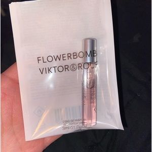 Viktor and Rolf flower bomb perfume